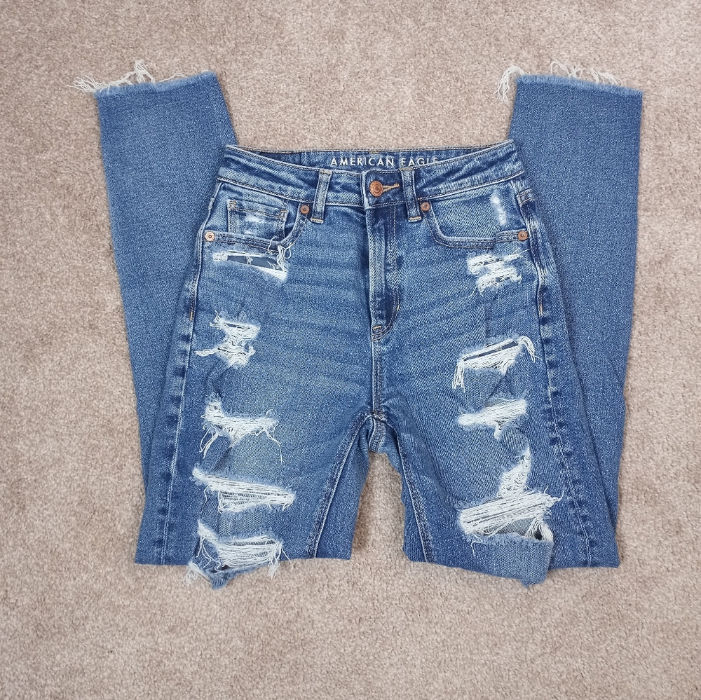 American Eagle Mom Jeans!